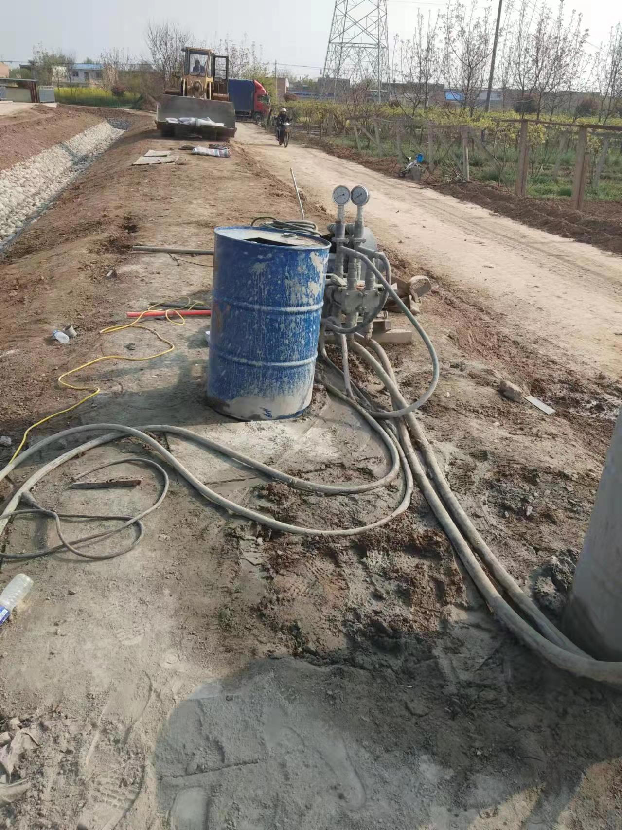 承留镇顶管注浆